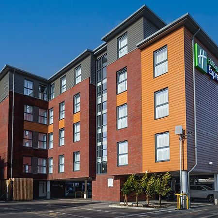 Holiday Inn Express - Fleet By Ihg Buitenkant foto