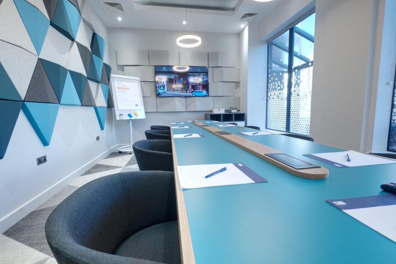 Holiday Inn Express - Fleet By Ihg Buitenkant foto